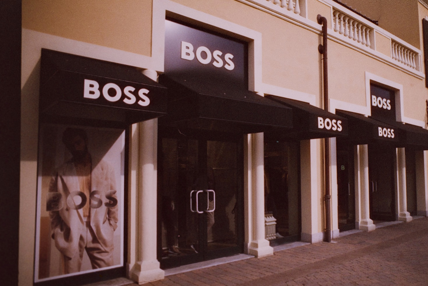 Économisez malin : astuces pour les boutiques Outlet
